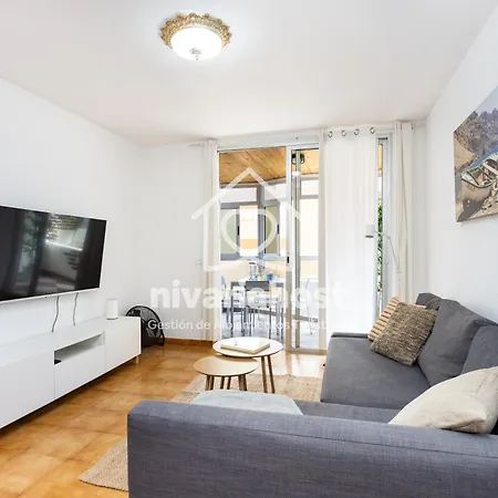 Sunrise Radazul, By Nivariahost Lägenhet