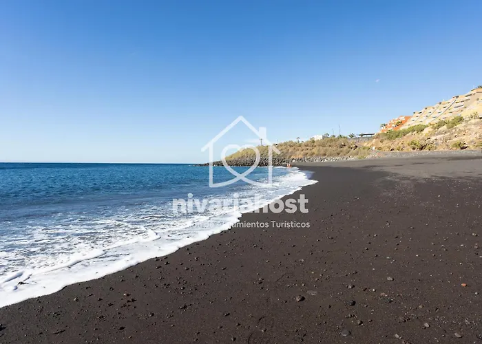 公寓 Sunrise Radazul, By Nivariahost