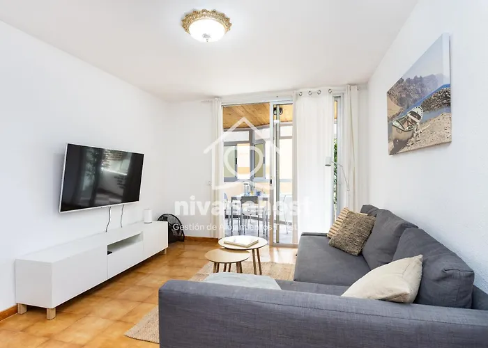 Sunrise Radazul, By Nivariahost Appartement