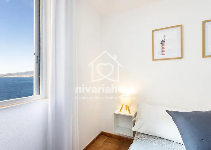 Sunrise Radazul, By Nivariahost Apartmán